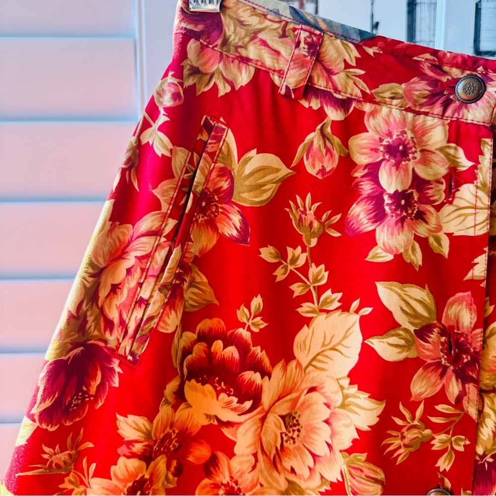 LizSport (Vintage). Size Petite 4. Women's Red Floral Midi Skirt Button Front - Picture 7 of 8